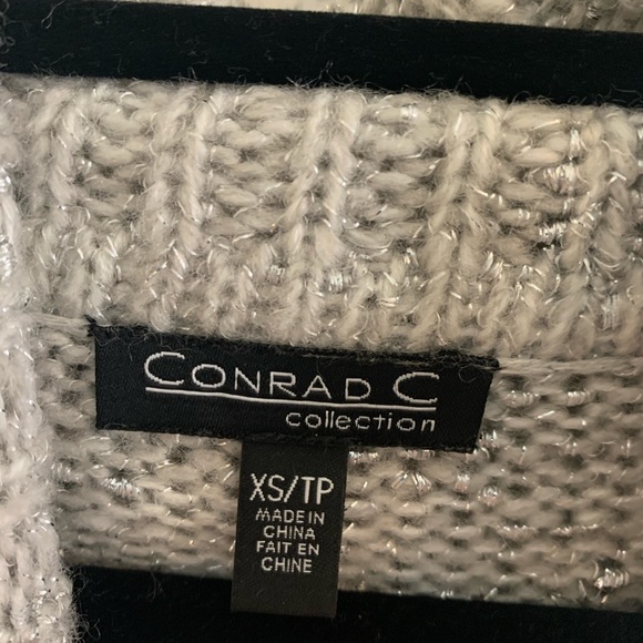 Silver Turtleneck w sparkle - Picture 3 of 3